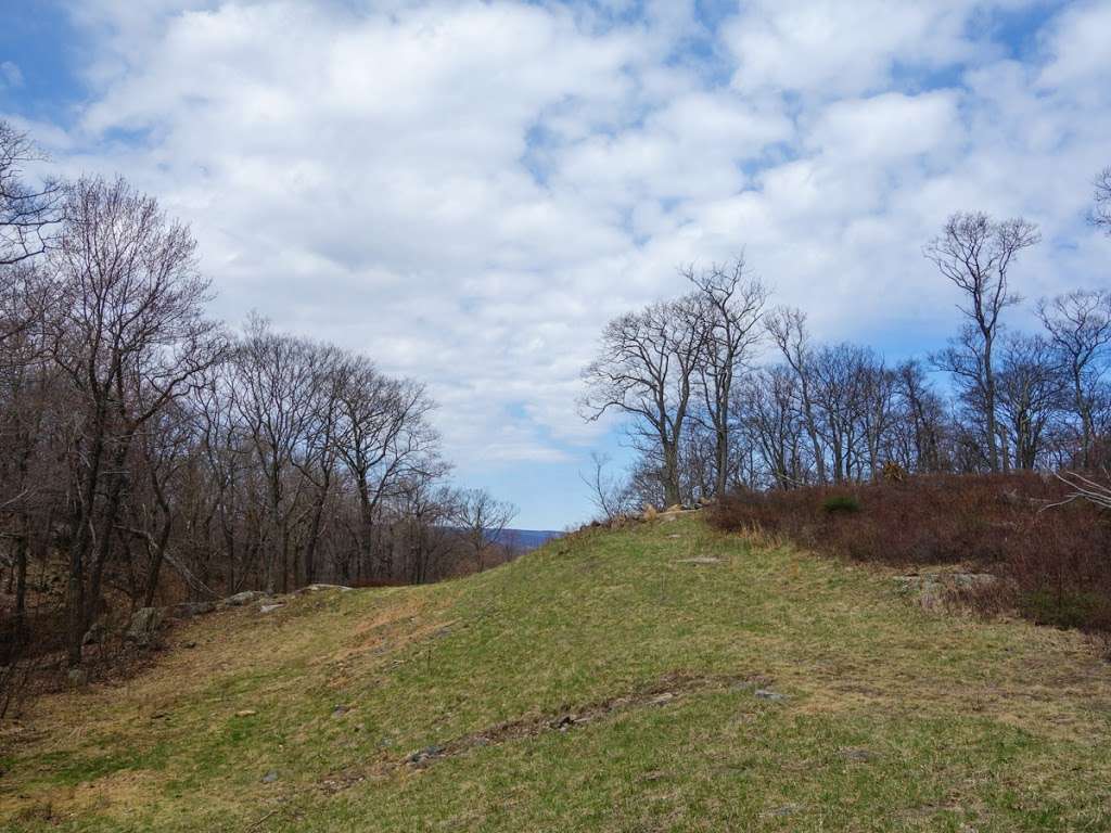 Seven Hills Trail (blue markers) | Ramapo, NY 10901