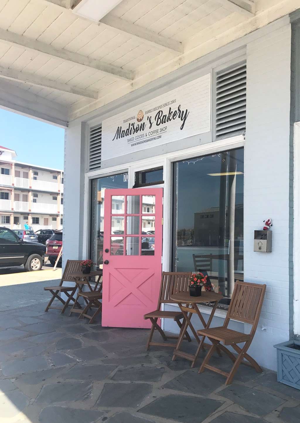 Madisons Bakery - Baked Goods & Coffee Shop | 701 Beach Ave, Cape May, NJ 08204 | Phone: (609) 305-4641