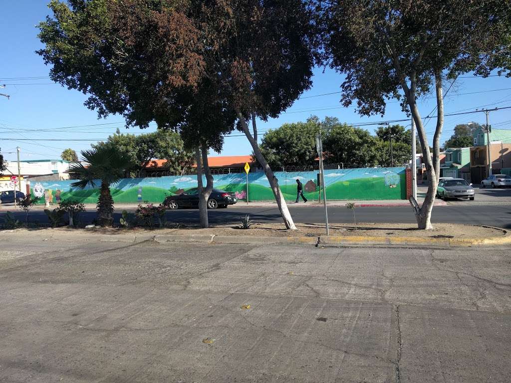 JARDÍN DE NIÑOS MANUEL GOMEZ MORIN | Avenida Universidad 674, Otay Jardin, 22427 Tijuana, B.C., Mexico