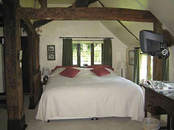 Hononton Cottage Bed and Breakfast | Simon Marston, Palmers Green Ln, Brenchley, Tonbridge TN12 7BJ, UK | Phone: 01892 722483