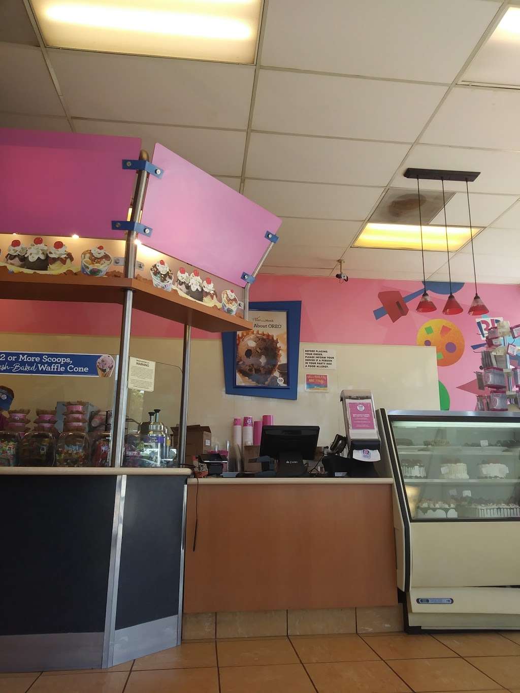 Baskin-Robbins | 1850 Rosecrans Ave, Compton, CA 90220 | Phone: (310) 638-3131