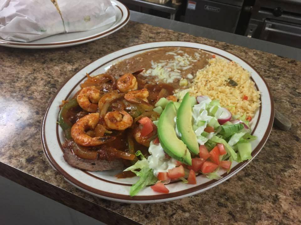 Las Adelitas | 8655 S Union Ave, Bakersfield, CA 93307, USA | Phone: (661) 396-0213