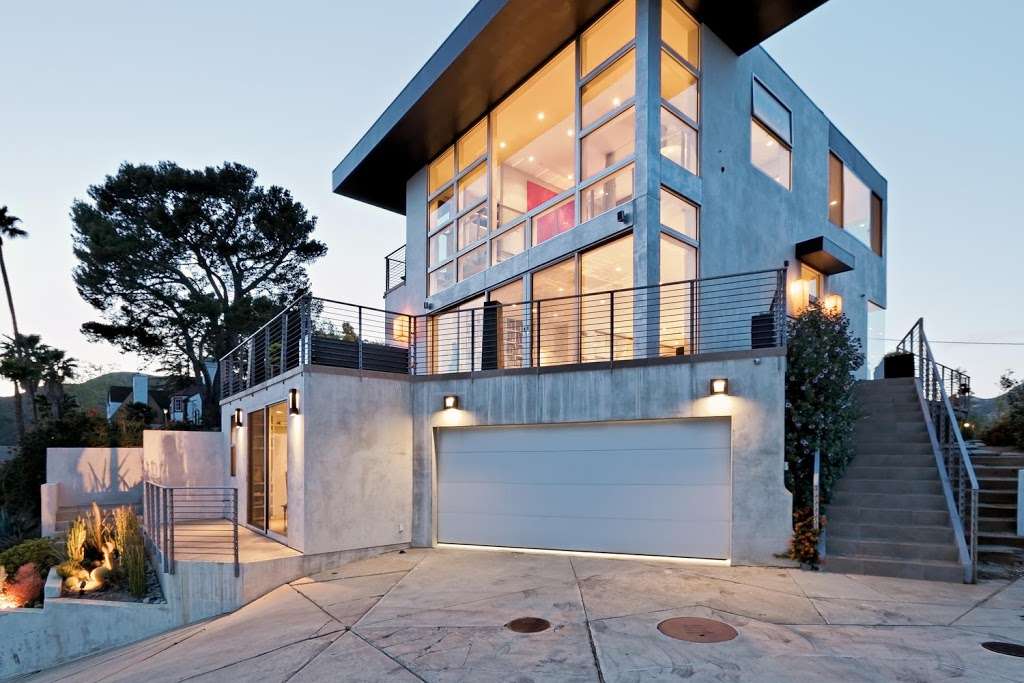 Scorpiesse | 26315 Lockwood Rd, Malibu, CA 90265, USA | Phone: (805) 341-5635