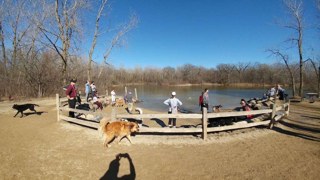 Prairie Wolf Dog Park | 1917-2075 S Waukegan Rd, Lake Forest, IL 60045, USA | Phone: (847) 367-6640