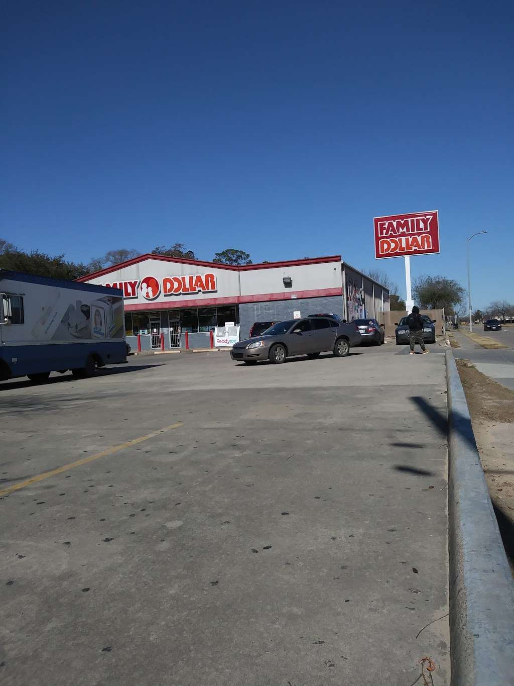 Family Dollar | 9605 Irvington Blvd, Houston, TX 77076, USA | Phone: (713) 694-6936