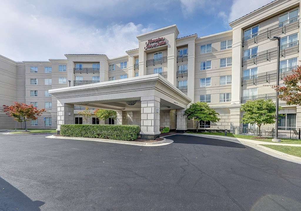 Hampton Inn & Suites Washington-Dulles International Airport | 22700 Holiday Park Dr, Sterling, VA 20166 | Phone: (703) 537-7800