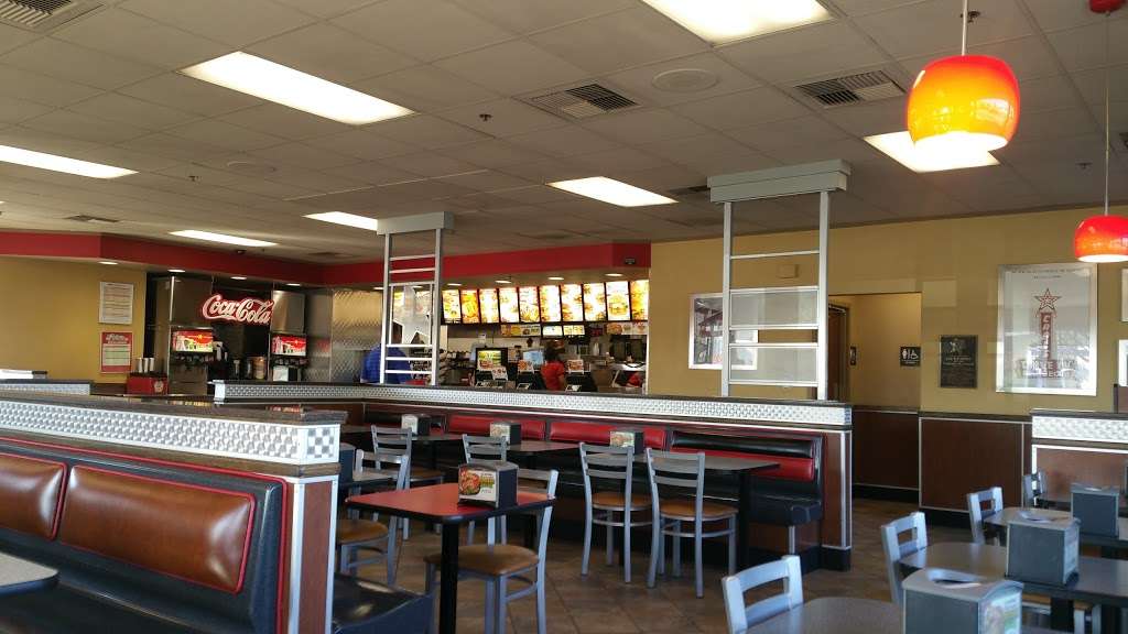 Carls Jr./Green Burrito | 14454 Valley Blvd, Fontana, CA 92335, USA | Phone: (909) 429-2226