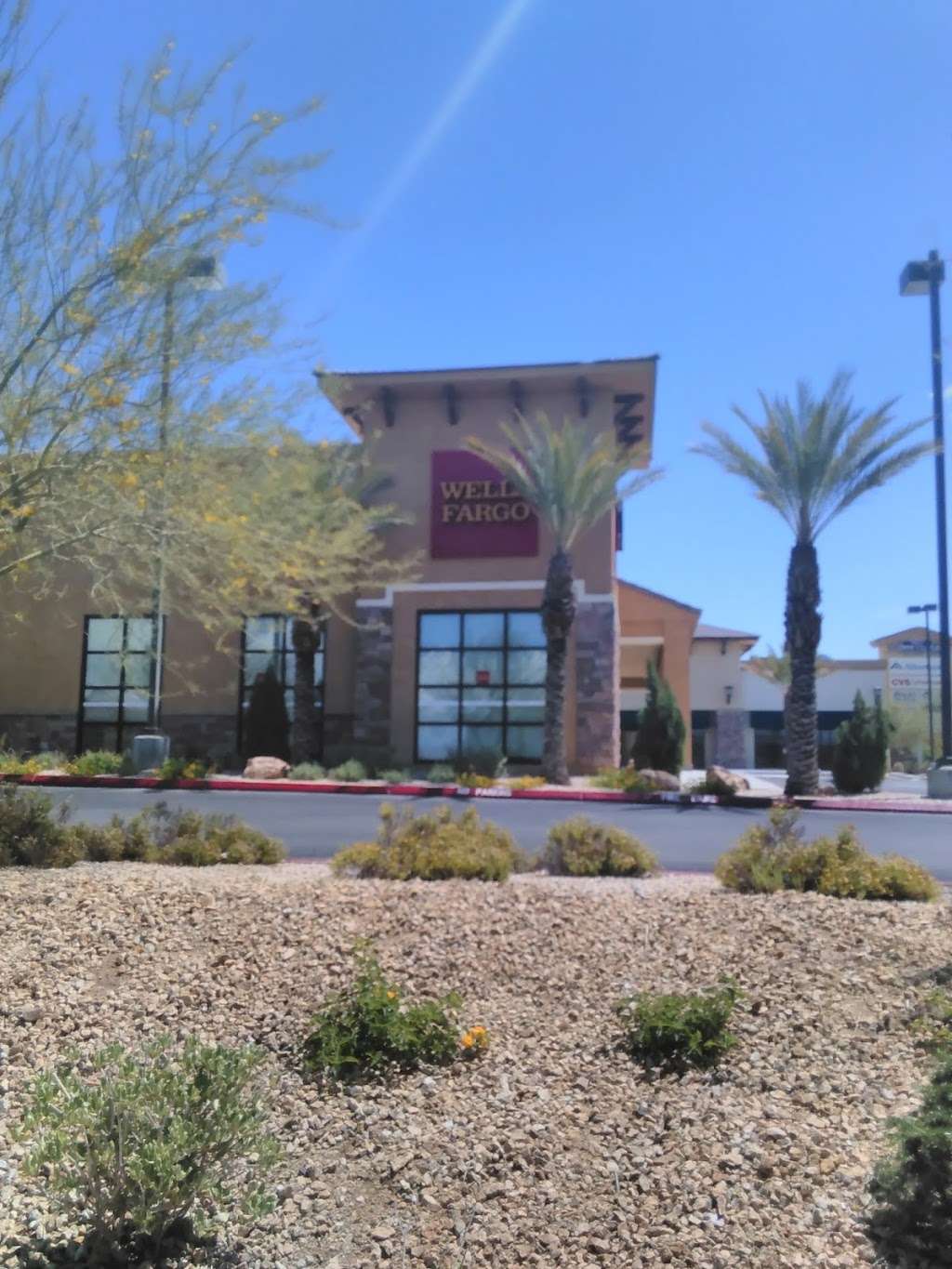 Wells Fargo Bank | 2461 Hampton Rd, Henderson, NV 89052 | Phone: (702) 492-3725