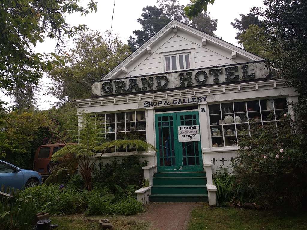 Grand Hotel | 15 Brighton Ave, Bolinas, CA 94924, USA | Phone: (415) 868-1757