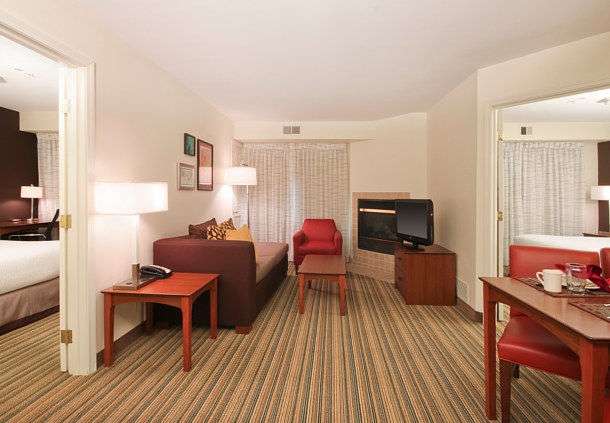 Residence Inn by Marriott Potomac Mills Woodbridge | 14301 Crossing Pl, Woodbridge, VA 22192 | Phone: (703) 490-4020