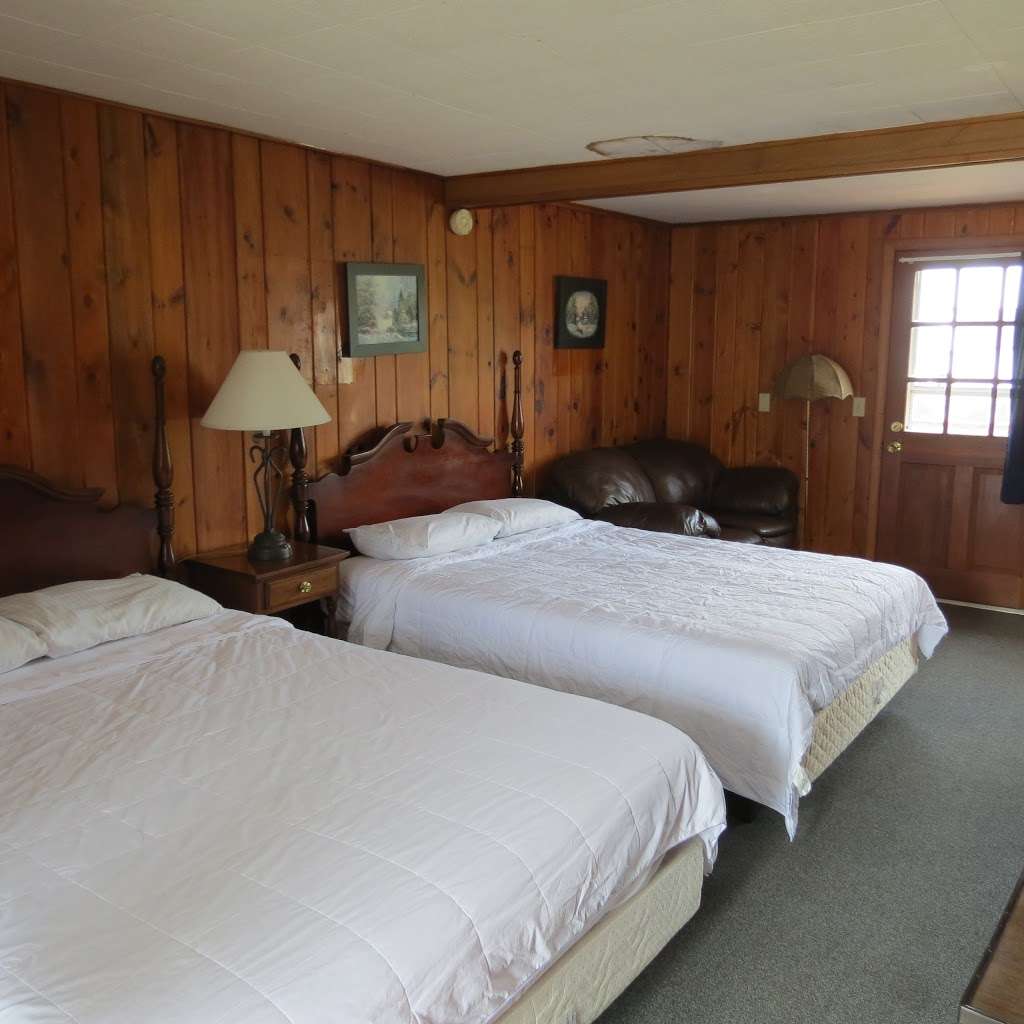 Blue Sky Motel | 2585 Biglerville Rd, Gettysburg, PA 17325, USA | Phone: (717) 677-7736