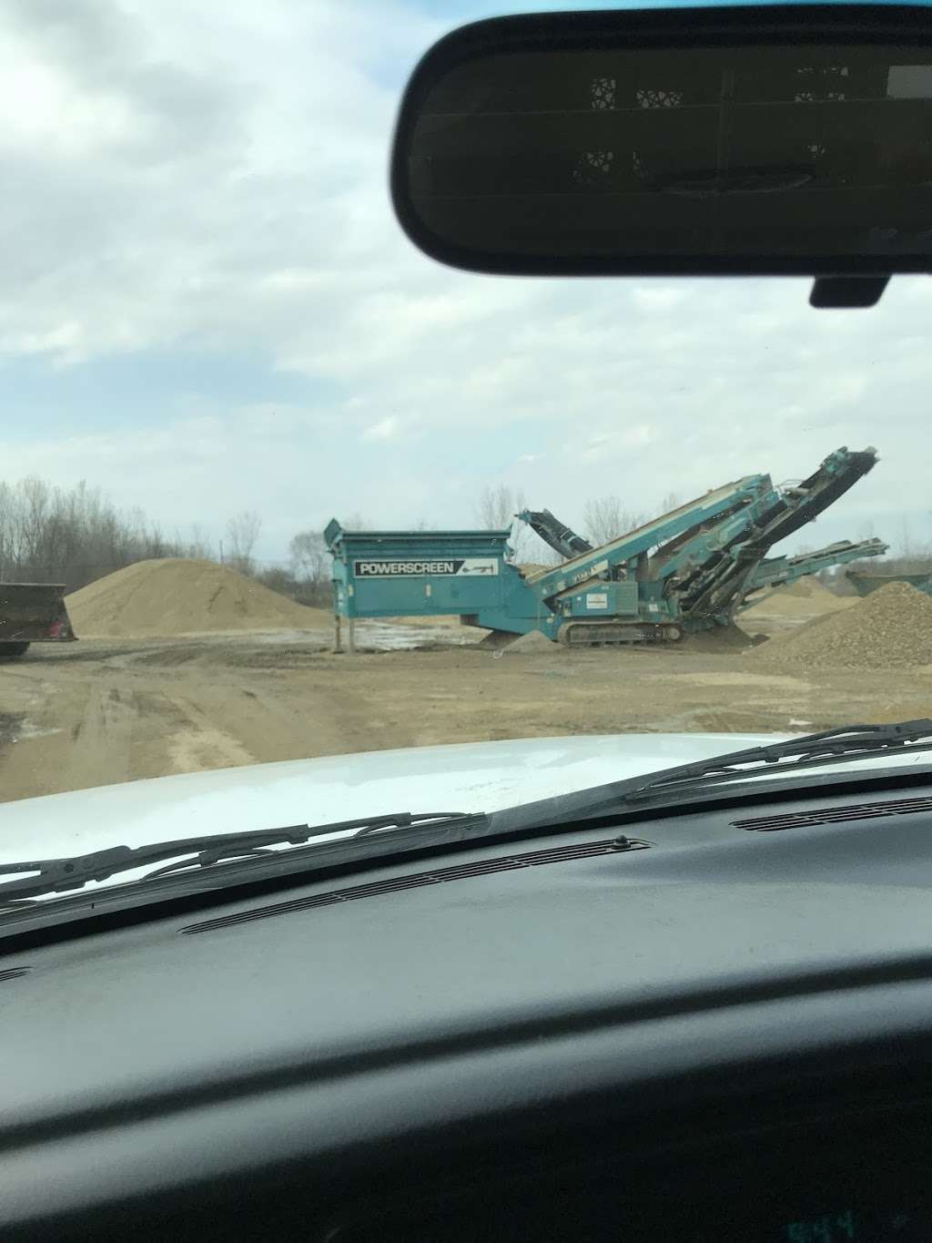 Yarberry Cleanfill, Sand & Gravel | 1076 S 400 E, Anderson, IN 46017, USA | Phone: (765) 378-5783