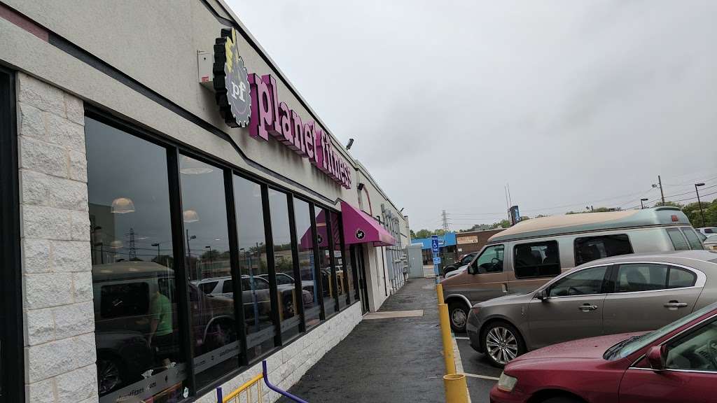Planet Fitness | 200 Glen Cove Rd, Carle Place, NY 11514, USA | Phone: (516) 741-4320