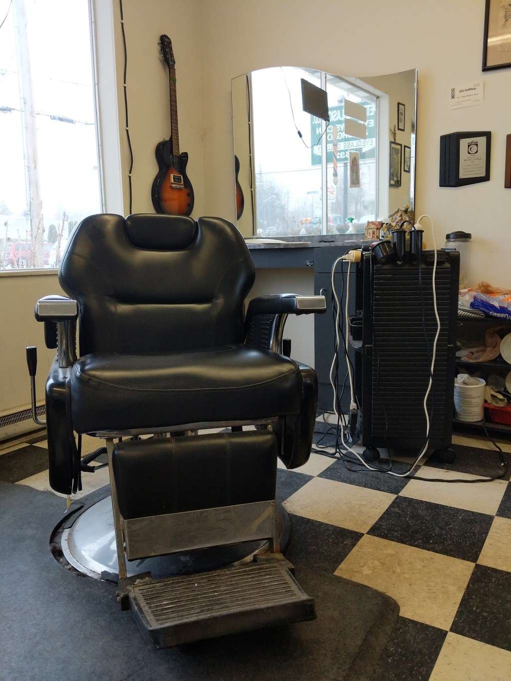 Village Barber Shop | 1530 Smith St, North Providence, RI 02911, USA | Phone: (401) 688-6273