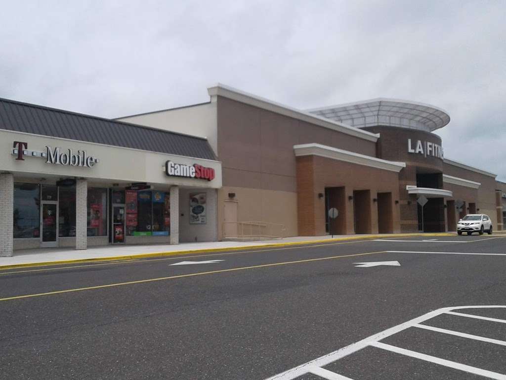 Collegetown Shopping Center | 731 Delsea Dr, Glassboro, NJ 08028, USA