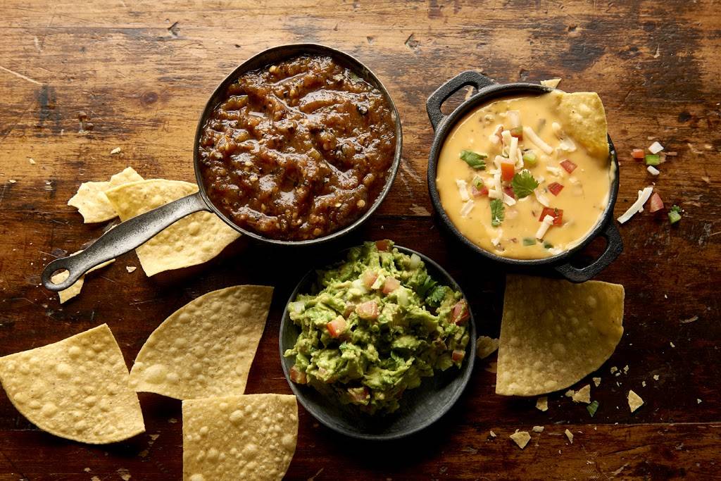 Twin Peaks | 1500 Market Pl Blvd, Irving, TX 75063, USA | Phone: (469) 420-9216