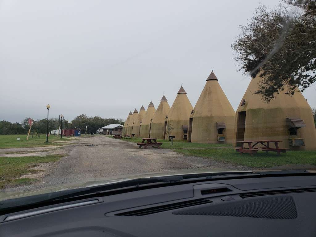 Teepee Motel & RV Park | 4098 E. Business 5 R, Wharton, TX 77488 | Phone: (979) 282-8474