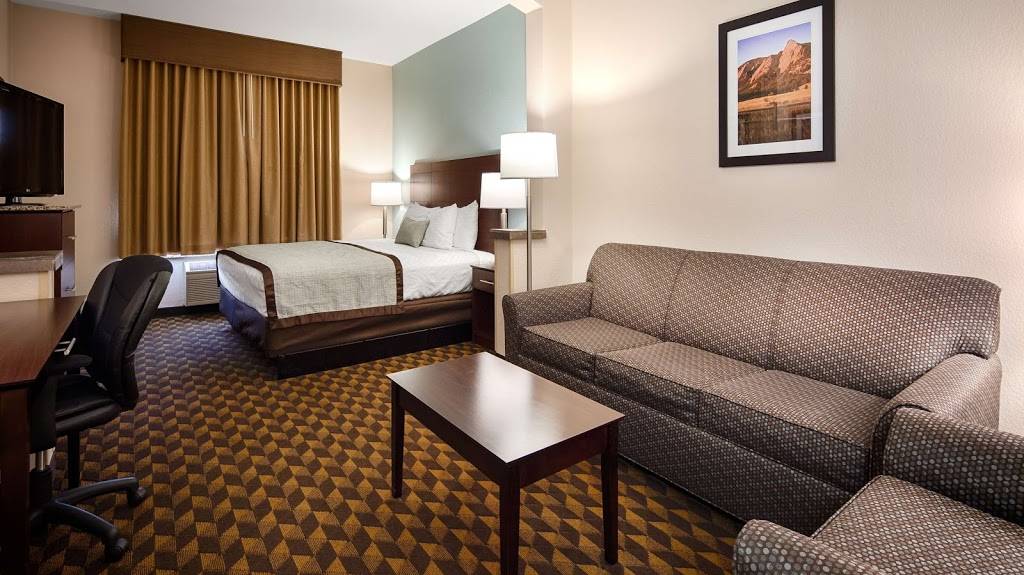 Best Western Plus Gateway Inn & Suites | 800 S Abilene St, Aurora, CO 80012 | Phone: (720) 748-4800