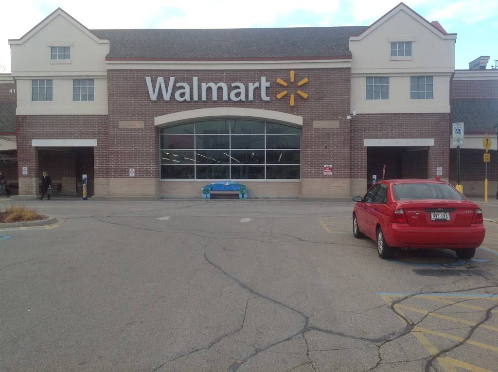 Walmart | 411 Pewaukee Rd, Pewaukee, WI 53072, USA | Phone: (262) 695-1847