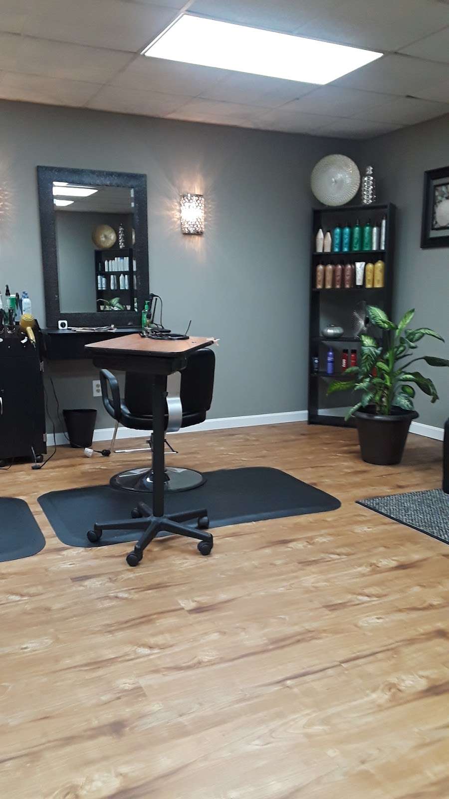 Her & Sir Hair Salon | 226 Broad St, Nashua, NH 03063, USA | Phone: (603) 886-0512