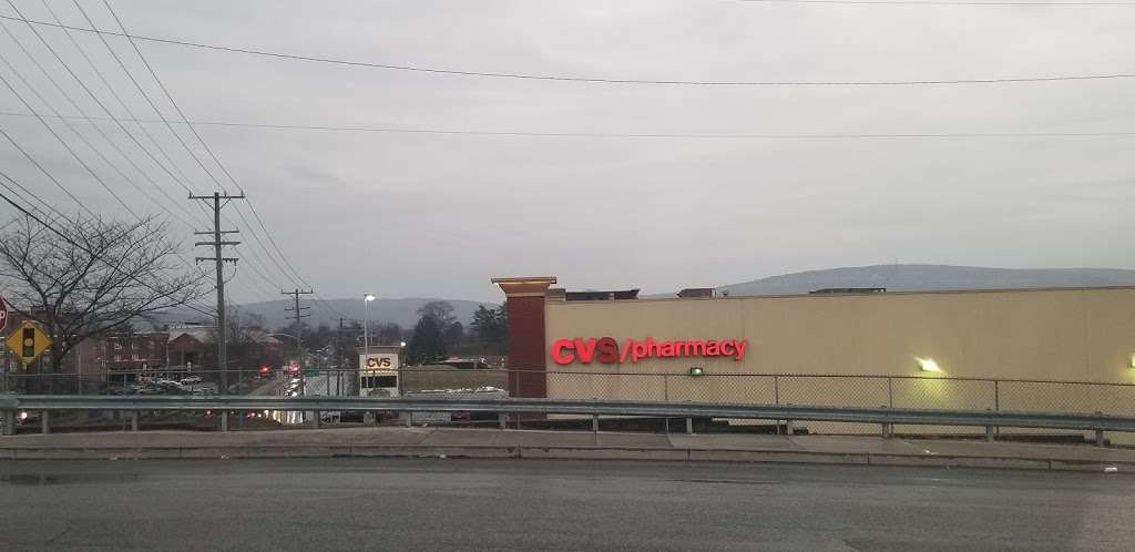 CVS | 406 E Main St, Waynesboro, PA 17268, USA | Phone: (717) 762-1126