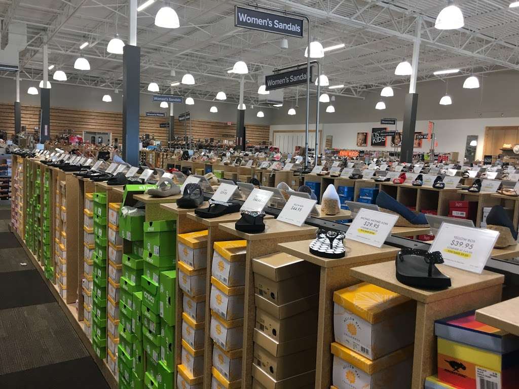 DSW Designer Shoe Warehouse | 6545 N. Grand Parkway W, Suite 116, Spring, TX 77389, USA | Phone: (832) 637-1002