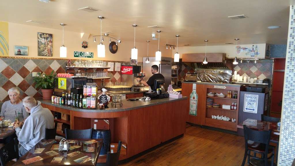 Cafe Cubano | 7426 W North Ave, Elmwood Park, IL 60707, USA | Phone: (708) 456-6100