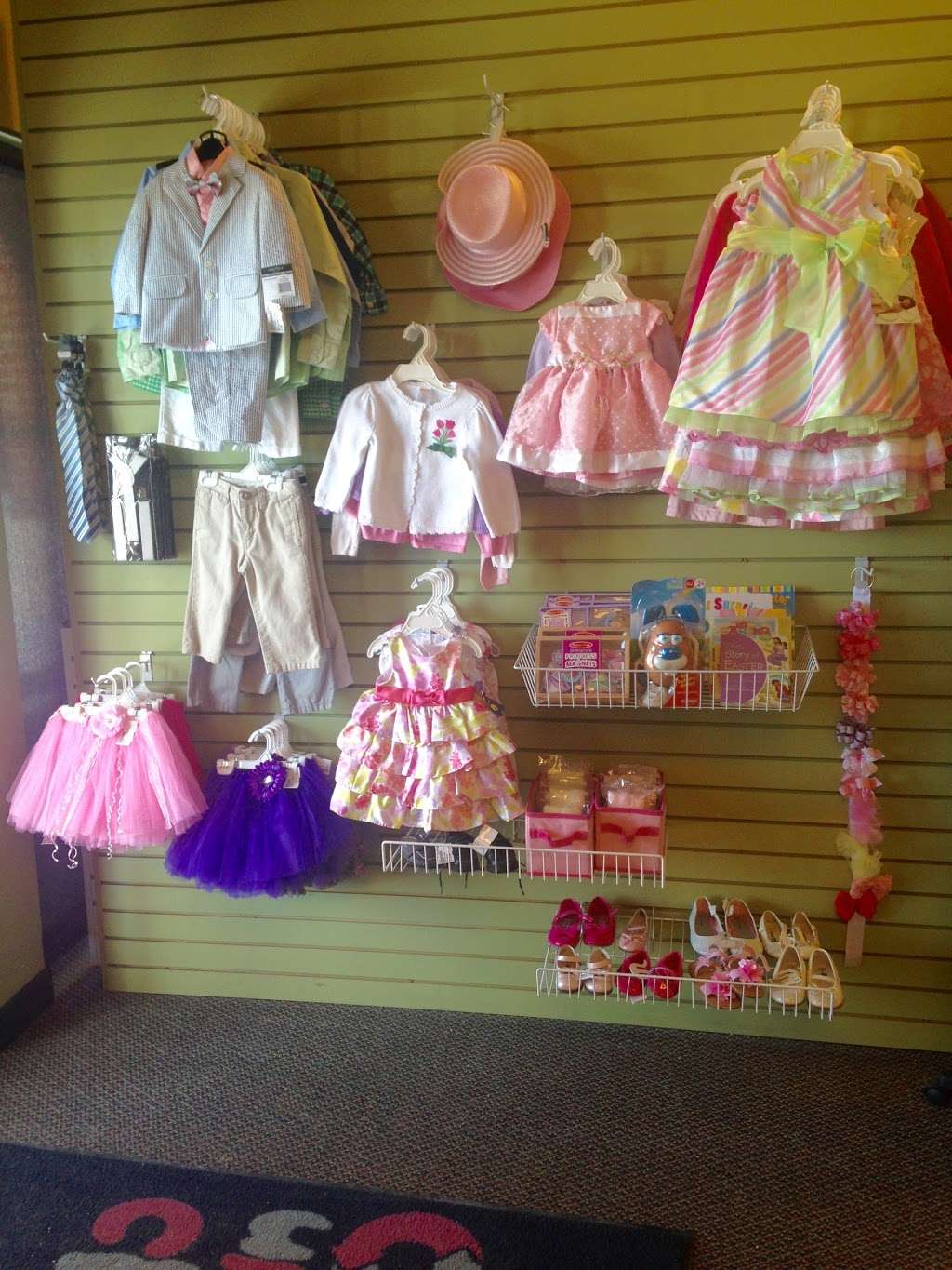 Once Upon A Child | 16750 W Bluemound Rd, Brookfield, WI 53005, USA | Phone: (262) 782-5437