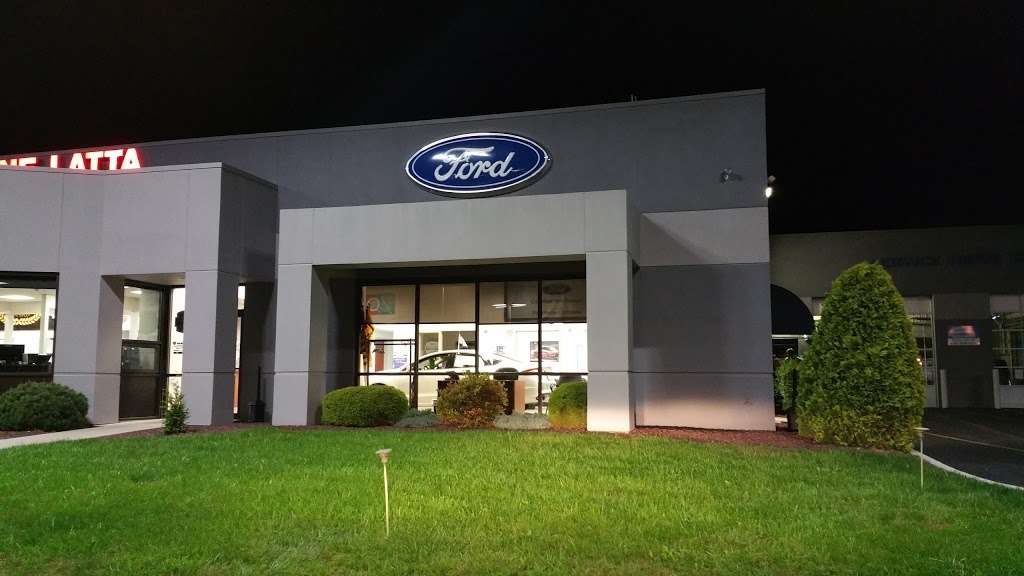 Gene Latta Ford Inc | 1565 Carlisle St, Hanover, PA 17331, USA | Phone: (717) 633-1999