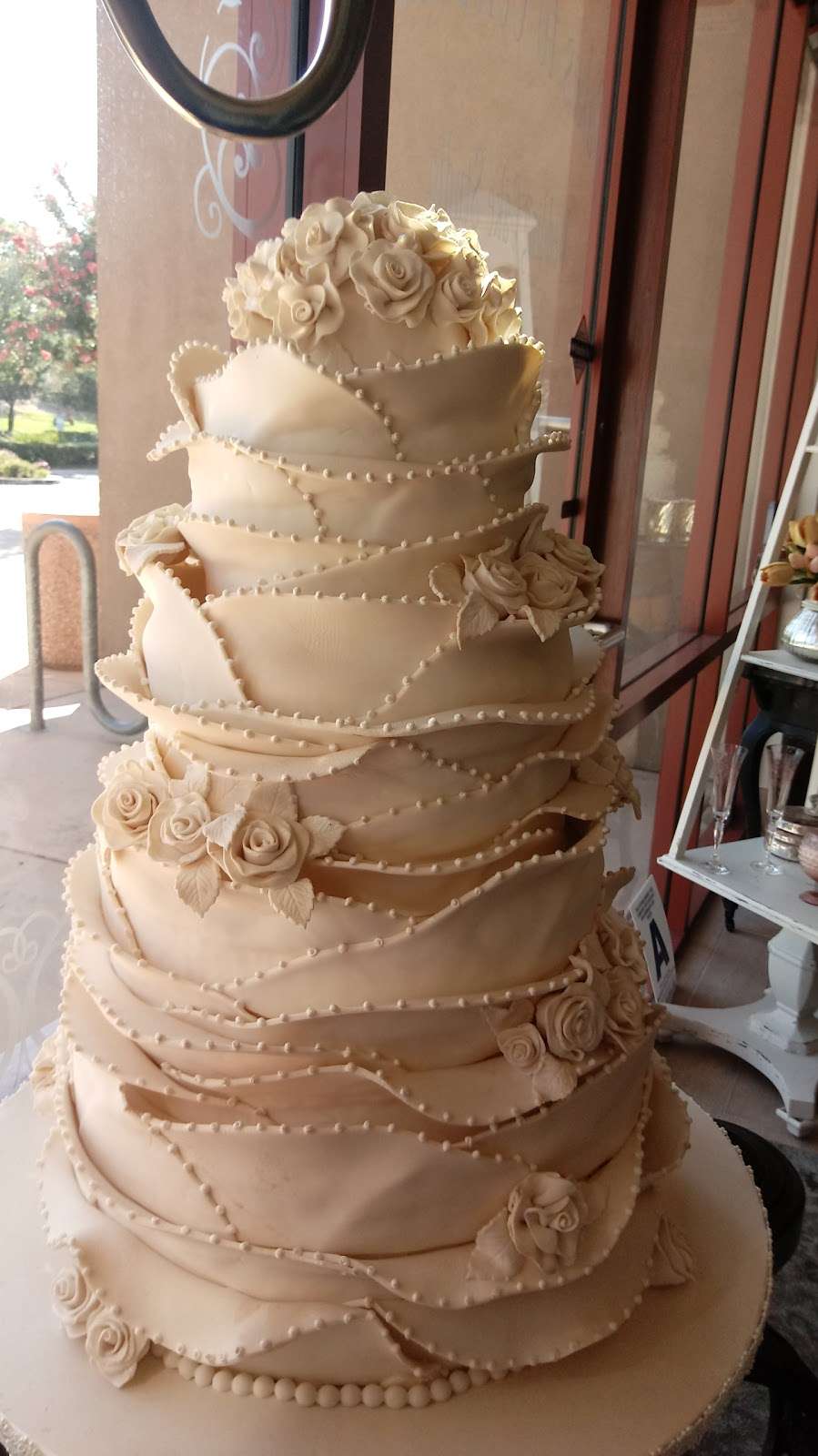 Cakes to Celebrate | 43053 Margarita Rd, Temecula, CA 92592, USA | Phone: (909) 721-0560