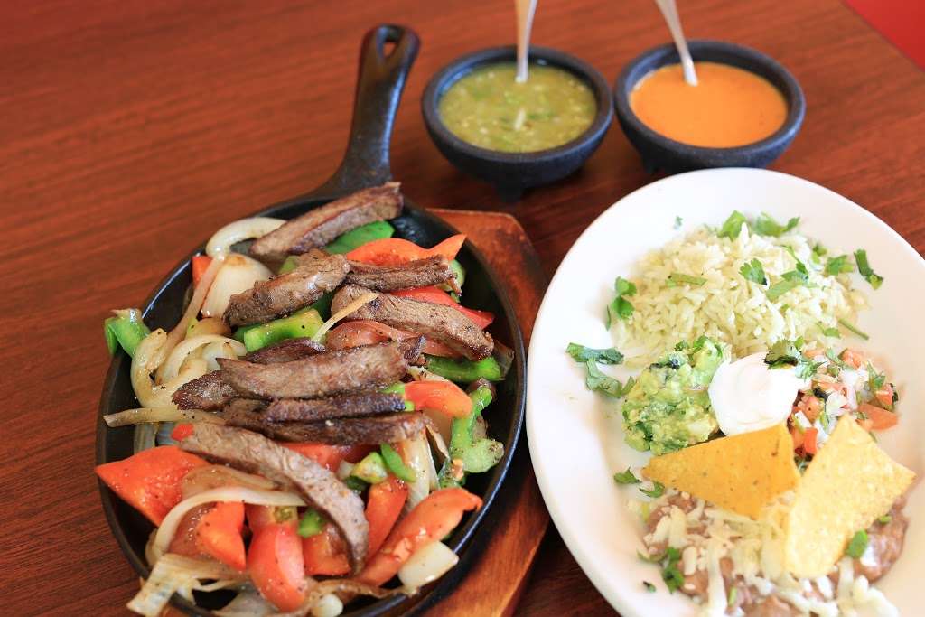 Zocalo Mexican Bar and Grill | 203 Butterfield Rd, Vernon Hills, IL 60061, USA | Phone: (224) 513-5477