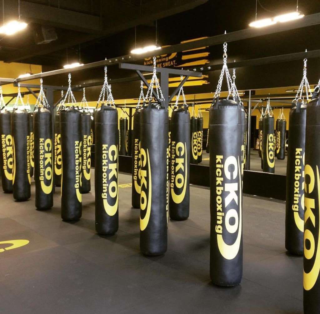 CKO Kickboxing | 1906 NJ-35, Wall Township, NJ 07719, USA | Phone: (732) 275-8222