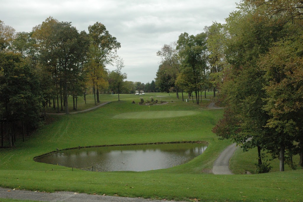 Pine Hills Golf Club | 433 W 130th St, Hinckley, OH 44233, USA | Phone: (330) 225-4477