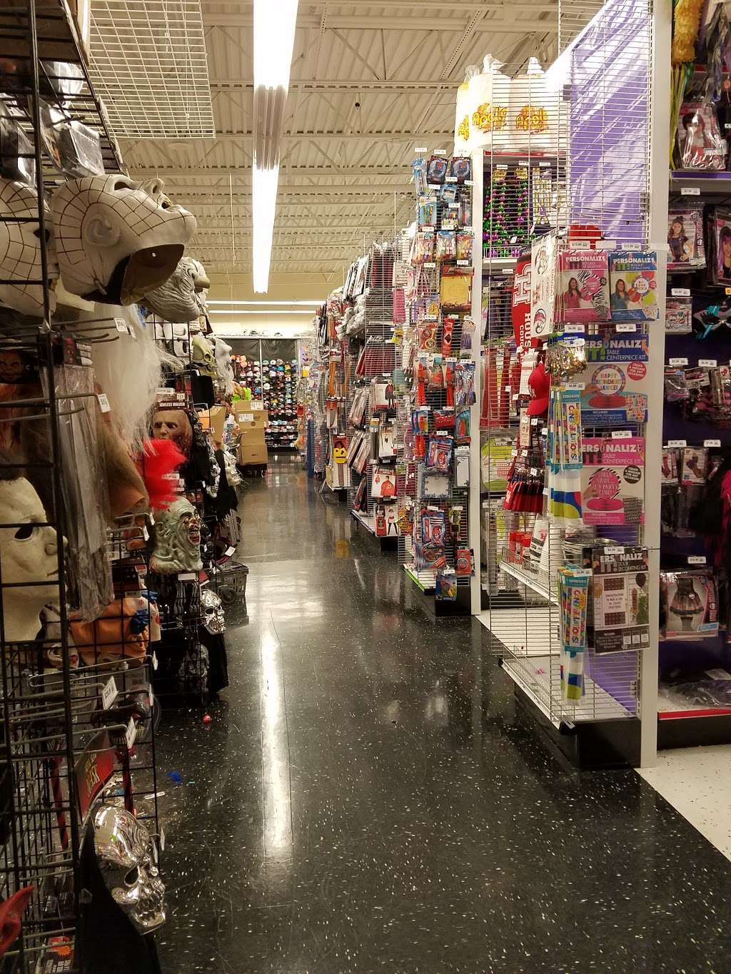 Party City | 5466 West Grand Parkway South, Richmond, TX 77406, USA | Phone: (281) 232-4907