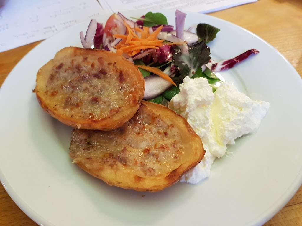The Three Crutches | Old Watling St, Rochester, Strood ME2 3UG, UK | Phone: 01634 290148