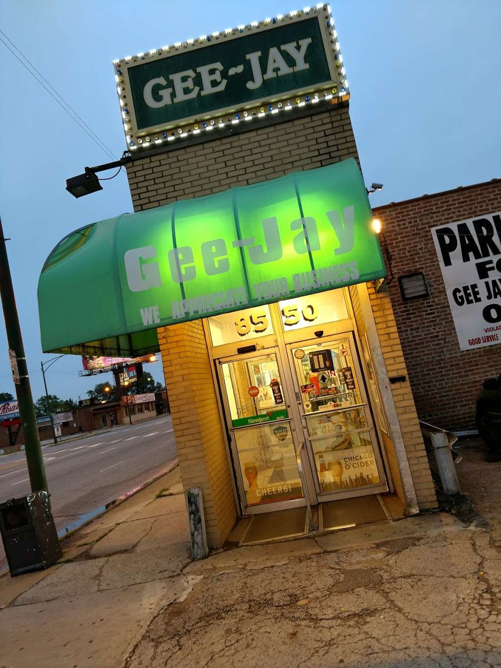 Geejays | 8550 S Pulaski Rd, Chicago, IL 60652, USA | Phone: (773) 582-8550