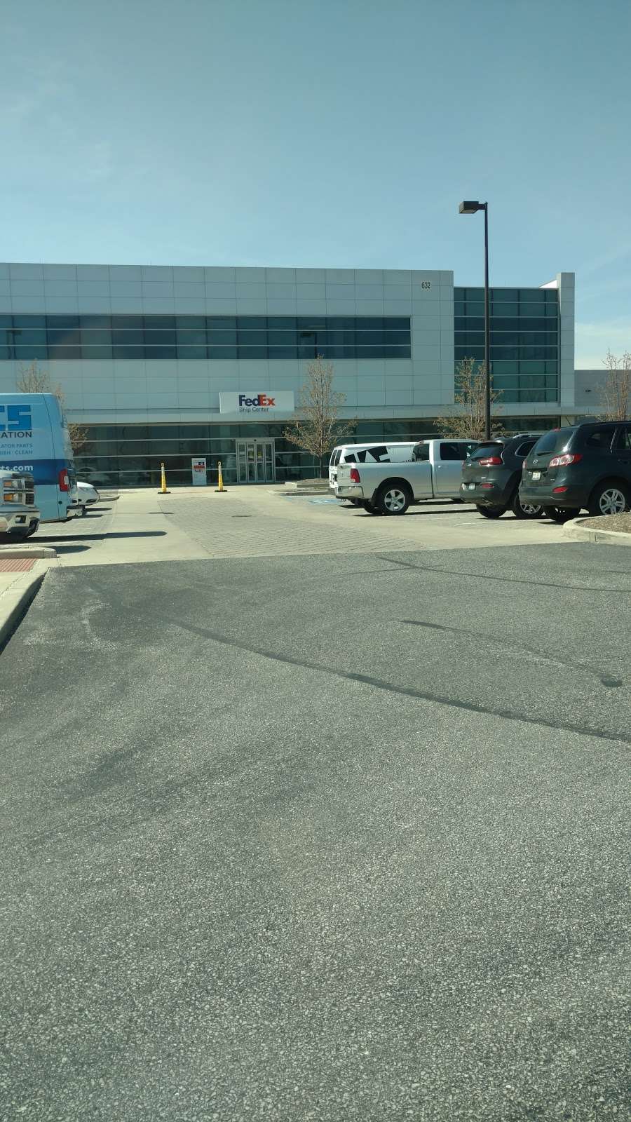 FedEx Ship Center | O Hare Cargo Area Rd, Chicago, IL 60666, USA | Phone: (800) 463-3339