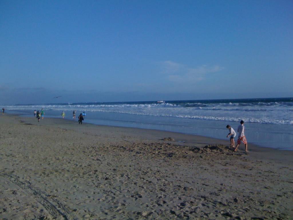 Lot 5 South | 2701 Barnard Way, Santa Monica, CA 90405, USA