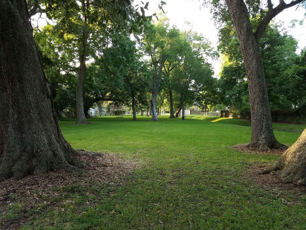 Brazos Oaks Park | Lake Jackson, TX 77566, USA