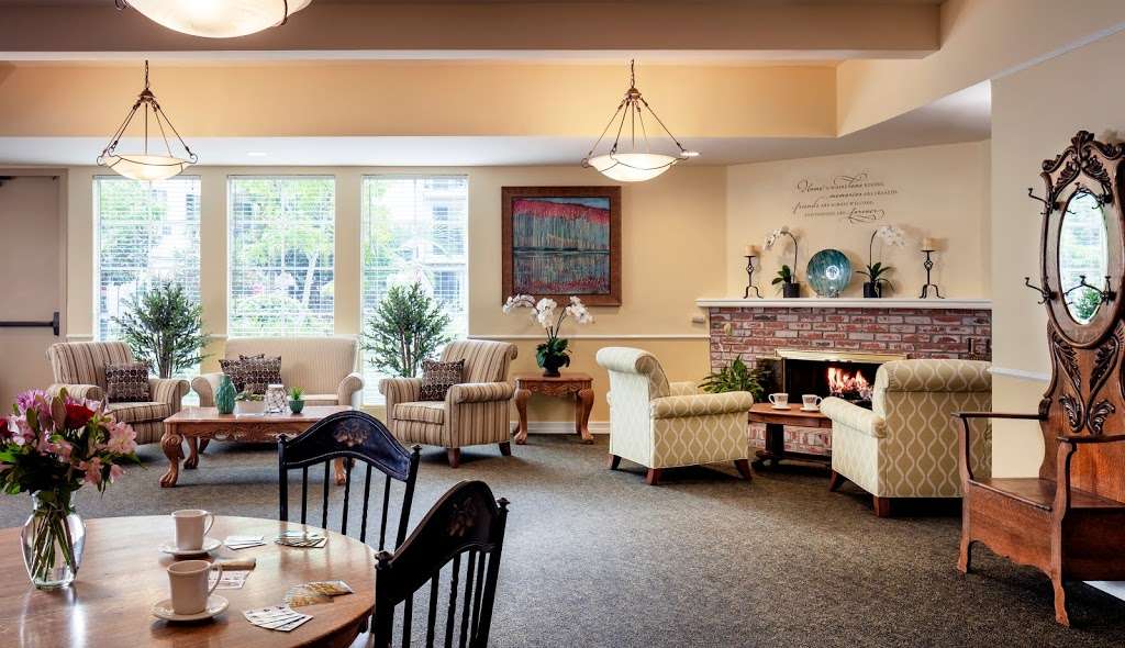 Atria Bonita Senior Living | 3434 Bonita Rd, Chula Vista, CA 91910, USA | Phone: (619) 476-9444