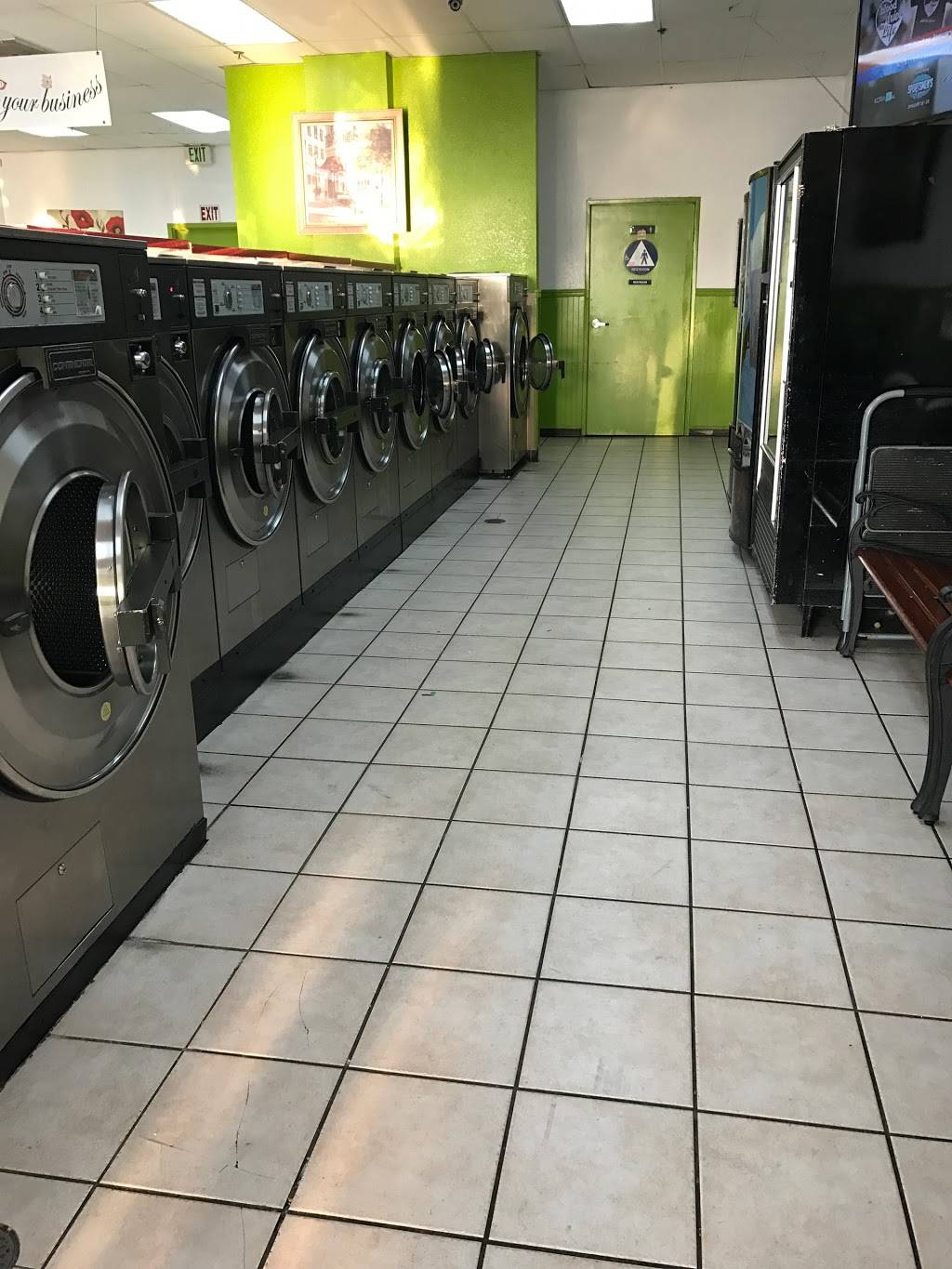 tl laundromat | 5555 Sky Pkwy, Sacramento, CA 95823, USA | Phone: (916) 869-9625