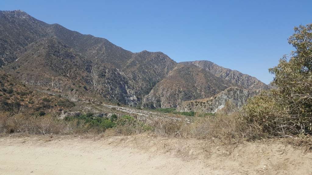 Trail Canyon Trailhead | Sunland-Tujunga, CA 91040, USA