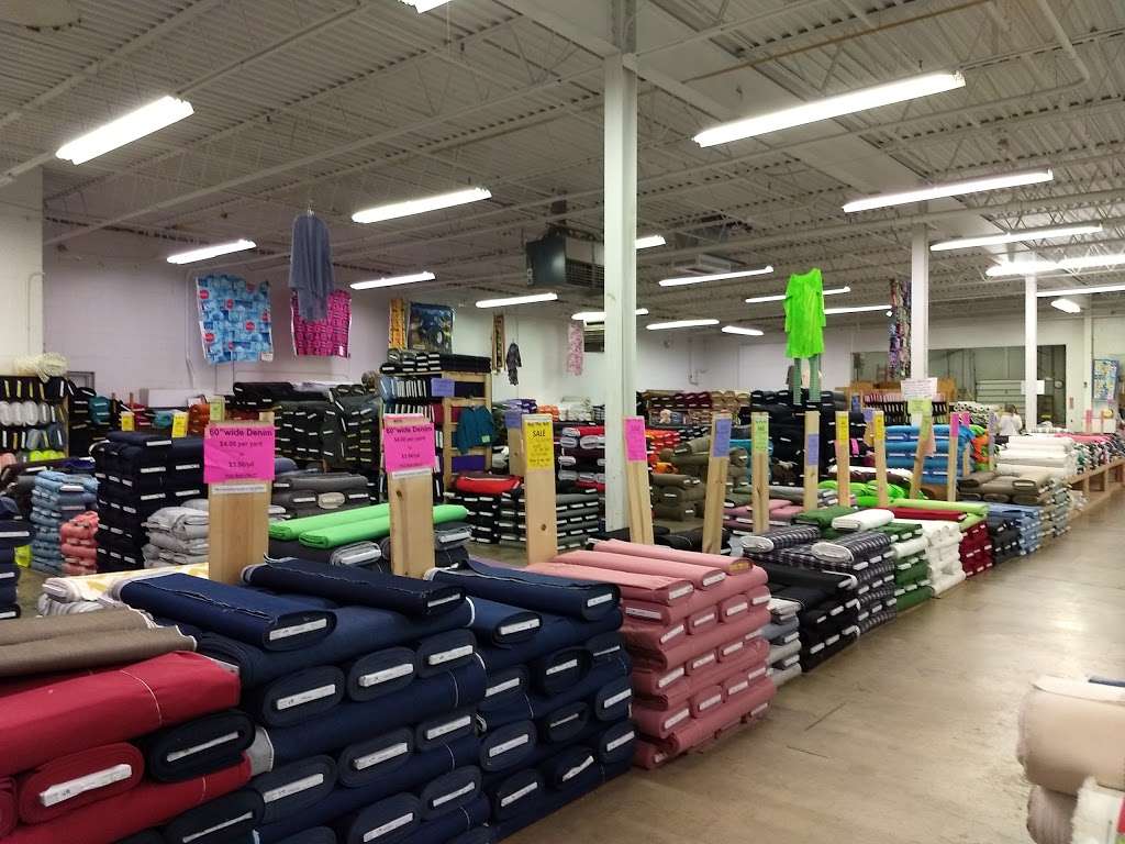 Zincks Fabric Outlet (Lancaster) | 1564 Main St #500, East Earl, PA 17519, USA | Phone: (717) 445-6123