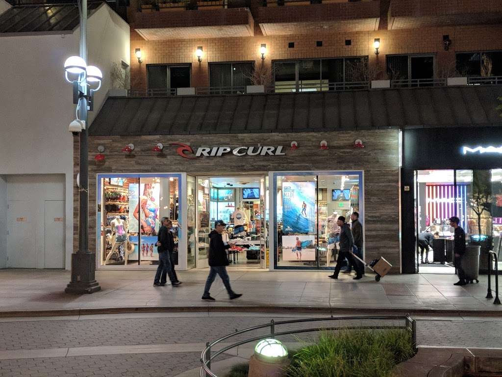 Rip Curl | 500 World Way, Los Angeles, CA 90045, USA | Phone: (310) 417-8630