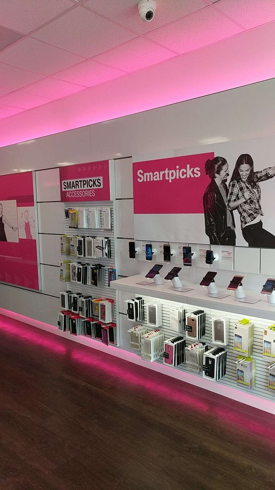 T-Mobile | 12160 Central Ave Unit 26, Mitchellville, MD 20721 | Phone: (301) 249-2491