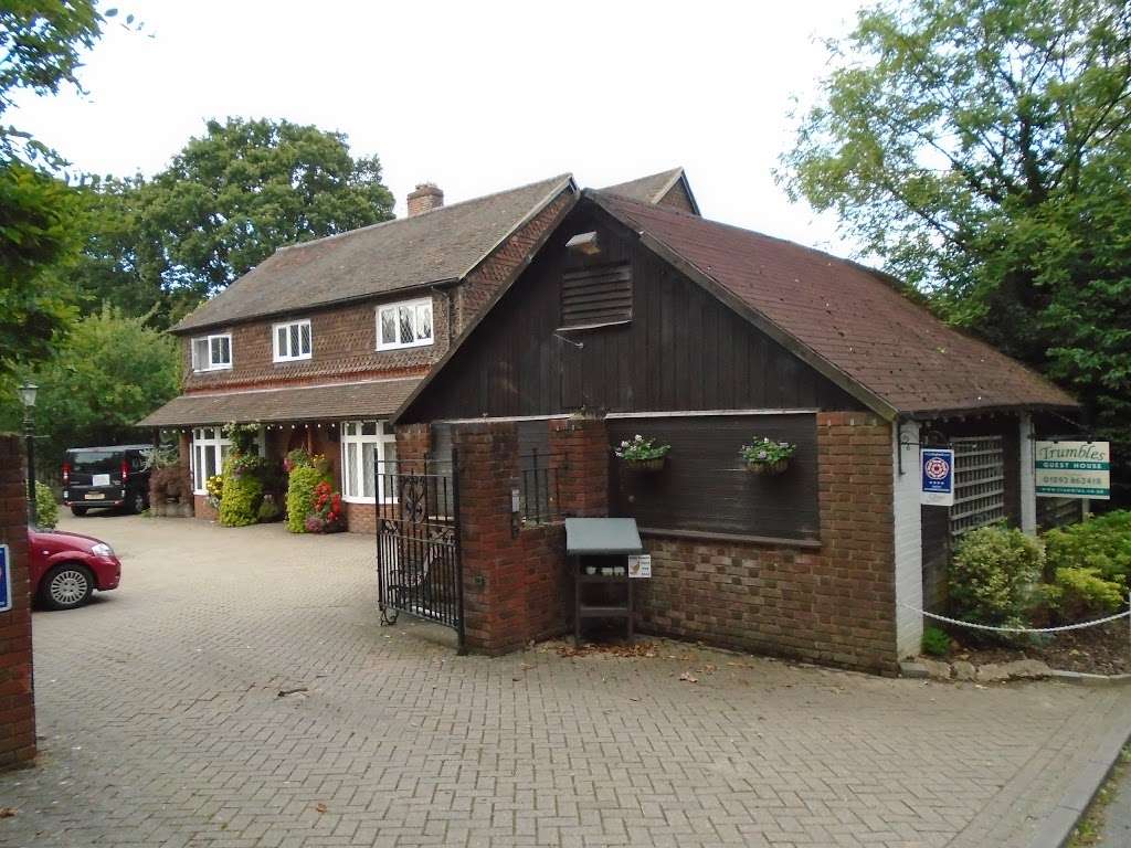 Trumbles Guest House | Stan Hill, Charlwood, Horley RH6 0EP, UK | Phone: 01293 863418