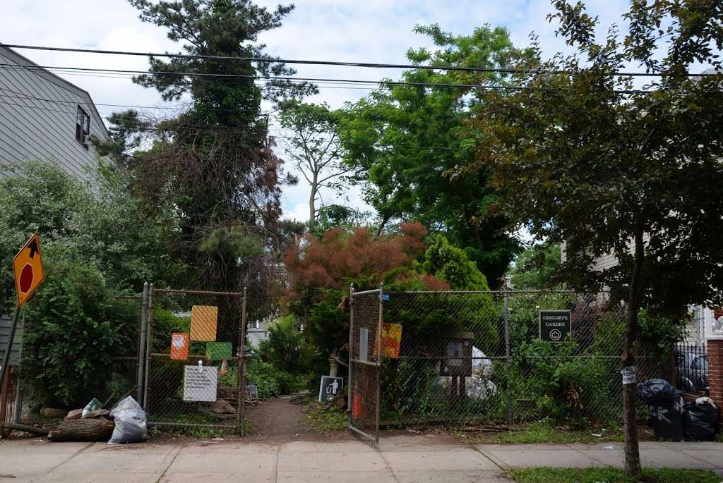 Gregorys Garden (P.S. 158 Memorial Garden) | 444 Warwick St, Brooklyn, NY 11207, USA | Phone: (347) 546-8575