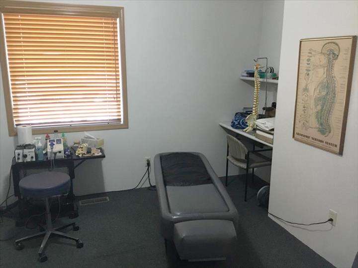 Creamean Chiropractic Clinic | 820 W Howard St, Pontiac, IL 61764, USA | Phone: (815) 844-3803