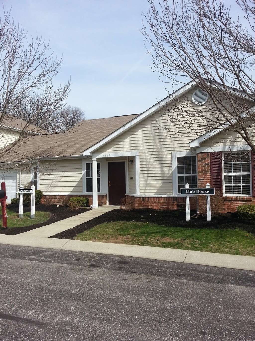 South Haven Village Apartments | 1542 Citrin Pl, Indianapolis, IN 46227 | Phone: (317) 883-4000