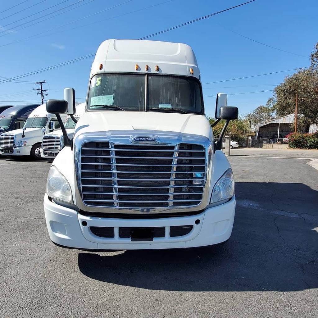 East Coast Truck & Auto Sales Inc | 10401 Redwood Ave, Fontana, CA 92337, USA | Phone: (909) 356-0815